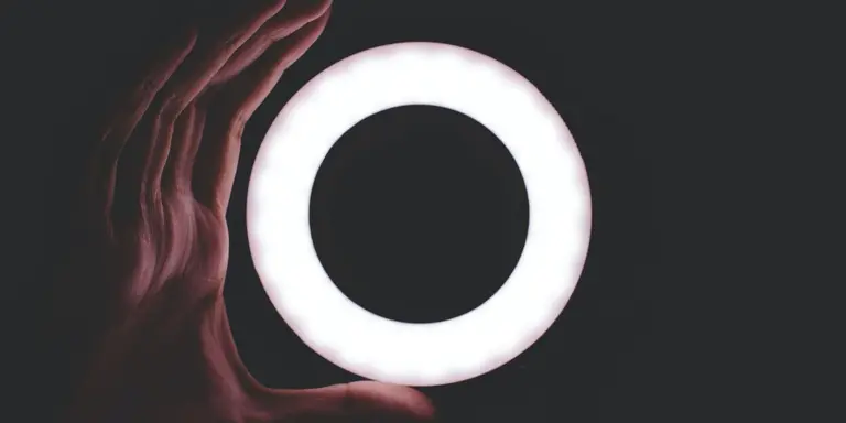 Come mai la luce è così cara?